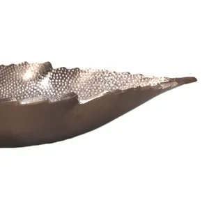 Fournisseur en gros de plateaux décoratifs de luxe pour les importateurs de meubles, plateau décoratif en aluminium moderne en forme de feuille, artisanat, forme ronde - Product Image 6