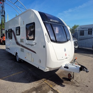 รถบ้านเคลื่อนที่ Adventure Ready Swift Challenger 580 พร้อมการตกแต่งภายในที่ทันสมัย เหมาะสำหรับวันหยุดพักผ่อนของครอบครัว - Product Image 6