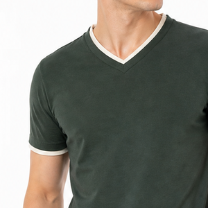 T-shirt à manches courtes pour hommes, vert foncé, col en V, bordure contrastée, manches à revers, chemise décontractée à manches courtes - Product Image 2