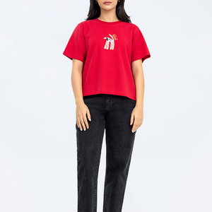 เสื้อยืดลำลองผู้หญิงสีแดง พิมพ์ลายตัวอักษร คอกลม แขนสั้น ทรงหลวม ผ้าฝ้าย 100% สไตล์เจอร์ซีย์ สำหรับฤดูใบไม้ผลิและฤดูร้อน - Product Image 5