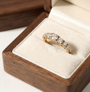 Bague de fiançailles artisanale à sept pierres, couleur DEF, clarté VS VVS, or massif 10K 14K 18K, diamants de laboratoire taille ronde - Product Image 1