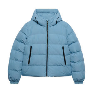 Doudounes Courtes pour Femmes – Modèle Hiver Tendance avec Capuche Entièrement Zippée et Poches Zippées – Manteau Matelassé Épais - Product Image 1