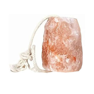 Bloque de Sal del Himalaya con Cuerda para Lamer - Bloque de Minerales Naturales para Caballos, Ganado y Animales, de Larga Duración, Color Natural, Hecho a Mano, Personalizable - Product Image 5