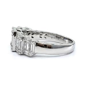 Anillo de Alta Gama con Diamantes Naturales en Corte Baguette, Engaste Pavé, Oro Blanco de 18k, Moderno, para Mujer, Boda, Aniversario, Fiesta - Product Image 2