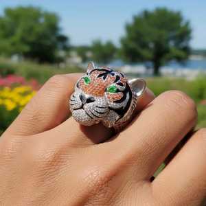 Bague Tête de Tigre en Argent Plaqué 925 avec Diamant Moissanite Incrusté, Bijou au Design Animalier, Cadeau de Fête - Product Image 4