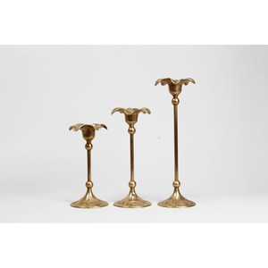 ชุดเชิงเทียนทองเหลืองลายดอกไม้ สำหรับตกแต่งบ้าน ทนทาน พร้อมฐานโลหะ - Product Image 3