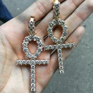 Colgante de Moissanita con Cruz de Rosas, Chapado en Oro Amarillo de 14K sobre Plata de Ley, Joyería Fina con Dije de Diamante para Fiestas - Product Image 1