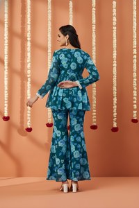 Ensemble femme en georgette bleu floral, kurta à manches longues, sharara imprimé, tenue ethnique, vêtements de fête - Product Image 4