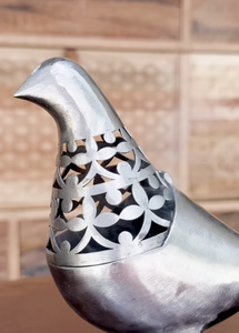 Decorative Metal Bakhoor <b>Burner</b> with Bird Design for Home Fragrance <b>Incense</b> Burning and Luxury Tabletop Home Decor - Product Image 5