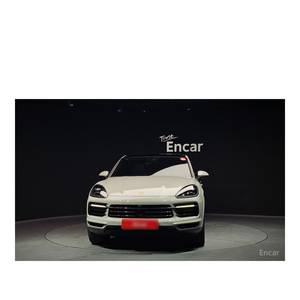 Porsche Cayenne 3.0 Coupé 2024, 17 338 km, Volant à Gauche, Boîte Automatique, Sièges en Cuir avec Caméra Arrière - Product Image 3