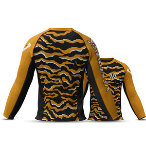 เสื้อรัดกล้ามเนื้อพิมพ์ลาย Venomous Tiger Viper สำหรับ MMA BJJ ผลิตจากผ้าสแปนเด็กซ์/โพลีเอสเตอร์ ระบายอากาศได้ดี แห้งเร็ว เป็นมิตรกับสิ่งแวดล้อม แขนยาวสำหรับผู้ชาย - Product Image 2