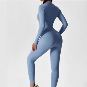Combinaison de sport athlétique en spandex pour femme, à manches longues, zippée, pour fitness et yoga, une pièce, fabriquée par Twin City - Product Image 2
