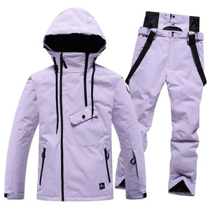 Ensemble de combinaison de ski unisexe personnalisé, veste imperméable coupe-vent et pantalon à bretelles, combinaison de snowboard 2 pièces avec capuche et bretelles - Product Image 1