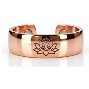 Anillo de Cobre Puro Premium con Diseño de Loto • Anillo de Lujo Grabado con Silueta Meditando para la Sanación - Product Image 3