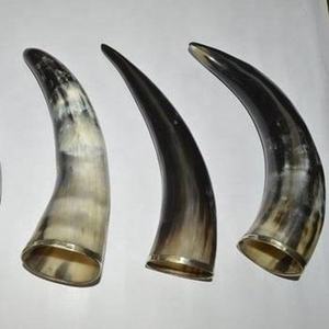 Ornement de Noël en matériau organique durable, forme géométrique, motif animal sculpté dans le bois - Product Image 5