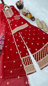 Ensemble palazzo tendance, entièrement cousu et prêt-à-porter, comprenant un haut, un pantalon palazzo et un dupatta, collection de créateurs pour les mariages et les fêtes. - Product Image 3