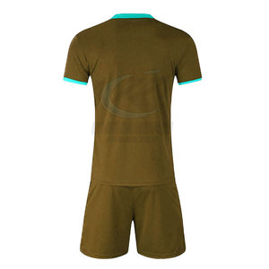 Tenue d'entraînement de football en polyester respirant, nouveau style, service OEM, conception personnalisée, haute qualité - Product Image 2
