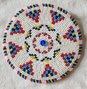 Round Beaded Resin <b>Coaster</b> Modern Style <b>White</b> Red Blue Yellow Pattern Waterproof Durable Promotional Gift - Product Image 4