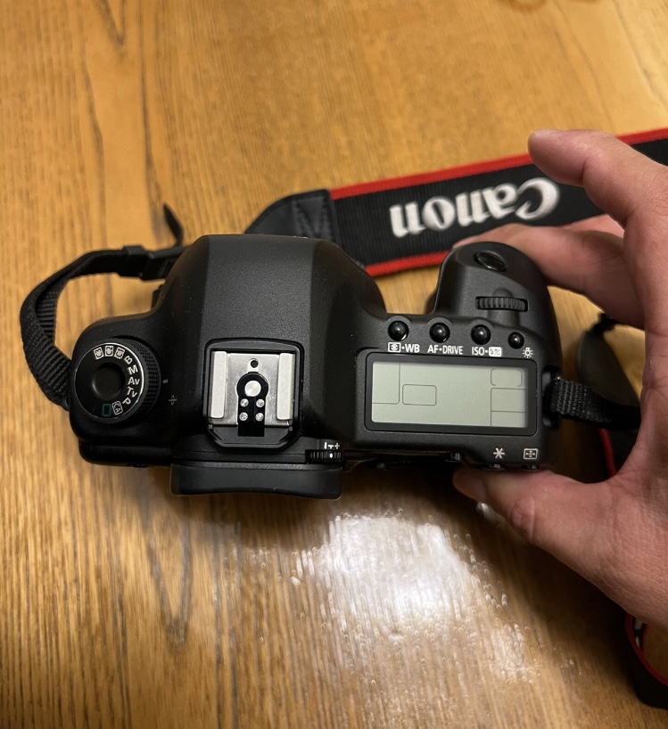 canon m100 used