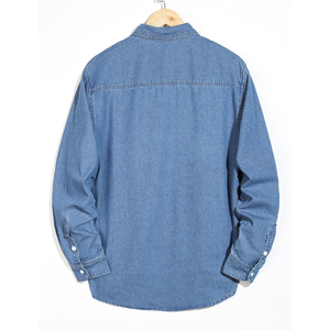 Vente en gros de chemises en jean décontractées pour hommes avec logo personnalisé, chemises en jean souples pour garçons, durables, bleues, respirantes, à manches longues, veste en jean - Product Image 2