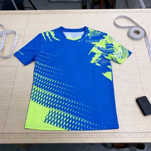 เสื้อยืดกีฬาวิ่งมาราธอนคุณภาพสูงราคาถูก แห้งเร็ว สกรีนโลโก้ได้ตามต้องการ เสื้อยืดโพลีเอสเตอร์ 100% แบบซับลิเมชั่น ขายส่ง - Product Image 2