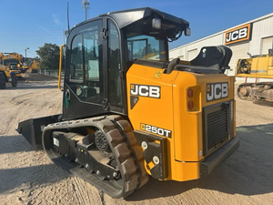 Cargadora Compacta de Alto Rendimiento con Cabina Cerrada de 200 Toneladas, Modelo 2022, con Motor y Caja de Cambios - Product Image 2