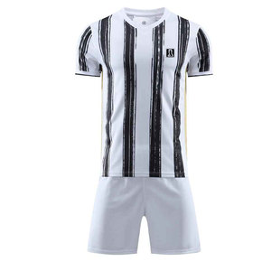 Material transpirable, ajuste cómodo, diseñado para práctica diaria y partidos, juego activo, uniforme de fútbol ligero. - Product Image 1