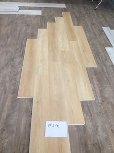 Suelos de vinilo en tablones, suelos de vinilo de lujo LVT, baldosas de vinilo de lujo, suelos SPC fabricados en Vietnam - Product Image 5