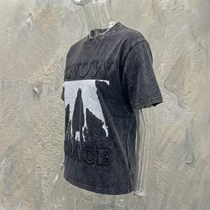 T-shirt en coton surdimensionné pour homme, imprimé Snow Grace Wolf Pack, manches courtes, col rond, coupe décontractée - Product Image 4
