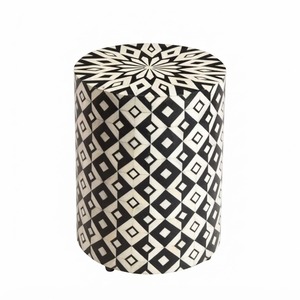 Mesas Nido de Lujo Hechas a Mano con Incrustaciones de Hueso Negro, Taburete Decorativo con Motivo Floral Tradicional, Taburete Lateral de Madera Artesanal India de Primera Calidad - Product Image 5