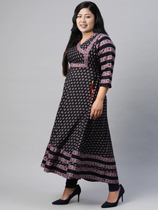Kurta Anarkali Floral Negra de Viscosa y Rayón al por Mayor, Talla Grande para Mujer, Cuello en V, Mangas Tres Cuartos, Cómoda de Usar - Product Image 2