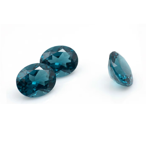 Impresionante piedra preciosa de topacio azul de Londres de forma ovalada natural de 10x8 mm, exquisita piedra de topacio azul profundo a precio de mayorista. - Product Image 1