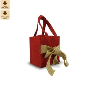 Red Dyed Laminated Jute Gift Bags with Lurex <b>Bow</b> 15x15x10 cm Small Festive Tote Custom Logo Wholesale Bulk OEM ODM Private Label - Product Image 2