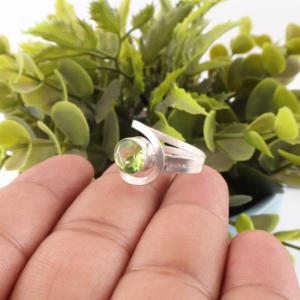 Handmade Luxury <b>Peridot</b> Gemstone <b>Ring</b> with Channel Setting Silver Plated Freshwater Pearl Unisex Wedding Jewelry <b>Ring</b> - Product Image 2