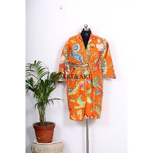 Robe en soie vintage pour femme, kimono bohème pour femme, vente en gros de kimonos de luxe sur mesure, peignoir kimono 100% soie - Product Image 2