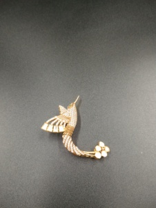 AMAIRA JEWELS <b>Gold</b> Plated Peacock Design Brooch Moissanite Polki Red Doublet Stone Animal Shape Women's Fashion Accessory Gift - Product Image 4
