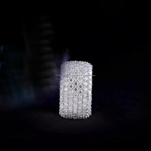 แหวนหมั้นผู้ชายประดับเพชรโมอิสซาไนต์ 7 แถวเต็มวง ดีไซน์แบบ Eternity Band ชุบทองคำขาว เงินแท้ 925 สไตล์ฮิปฮอป - Product Image 4