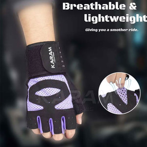 Gants de sport légers en cuir à demi-doigts avec maintien sécurisé et design respirant pour l'entraînement physique unisexe, fabriqués au Pakistan - Product Image 3