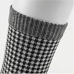 Custom Ultra Light <b>Merino</b> Wool Calf Cushioned Socks Hiking Outdoor Trekking Breathable Thermal Warm Performance Customized Color - Product Image 4