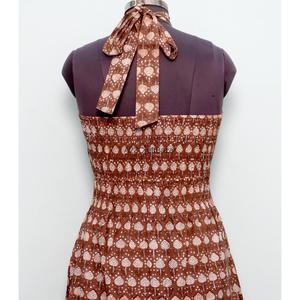 Robe maxi bohème d'été en coton imprimée à la main avec imprimé floral, col halter et manches tombantes pour femmes - Product Image 6