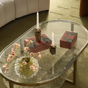 Candelabro Moderno de Metal Dorado con Diseño Geométrico, Portavelas Cónico Abstracto con Puntas, Soporte para Velas de Pilar, Decoración Única y Lujosa para el Hogar, Bodas y Mesas - Product Image 3