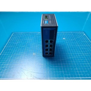 Commutateur Ethernet industriel non géré Moxa EtherDevice EDS-308, utilisé comme telle qu'il est, pièces d'équipement semi-conducteur de génération précédente - Product Image 3