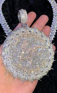 Colgante de moissanita grande y redondo de gran venta, estilo hip hop, con diamantes totalmente incrustados, joyería al por mayor de fabricante indio - Product Image 2