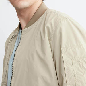 Blouson bomber à fermeture éclair intégrale, tissu épais, coutures renforcées, blousons les plus vendus, design multi-poches, blousons bomber décontractés pour tous les jours - Product Image 4