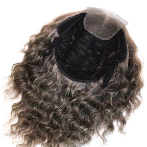 Abrace la belleza atemporal con las pelucas de cabello humano con encaje completo en gris: tonos plateados naturales, comodidad transpirable y un estilo elegante. - Product Image 1