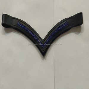 Banda de cejas de caballo de cuero personalizada con piedra ostentosa del Rin en forma de V Fabricante exclusivo hecho a mano - Product Image 2