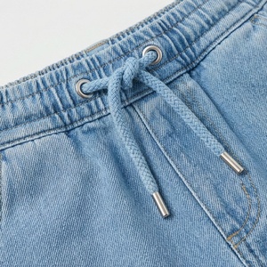 Shorts en jean décontractés pour hommes, coupe classique, taille haute, respirants, délavage clair, été/hiver, avec logo personnalisé - Product Image 4