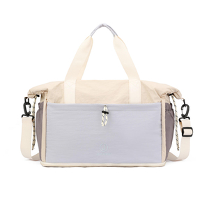 Bolsa de Viaje Deportiva Multibolsillos en Rosa Pastel y Crema - Product Image 1