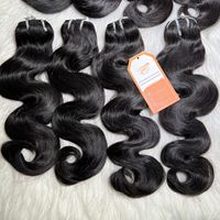 Nouvelle Arrivée Extensions de Cheveux Humains Vietnamiens 100% Bruts Non Transformés Grade 12A Tissage de Cheveux Double Trame Style Ondulé Corps Entier