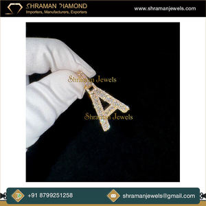 Colgante de Oro Sólido de 10k Hecho a Mano con Inicial, Collar con Letra del Alfabeto y Diamantes Cultivados en Laboratorio, Regalo Fino y Moderno Personalizado, Dijes de Letras - Product Image 5